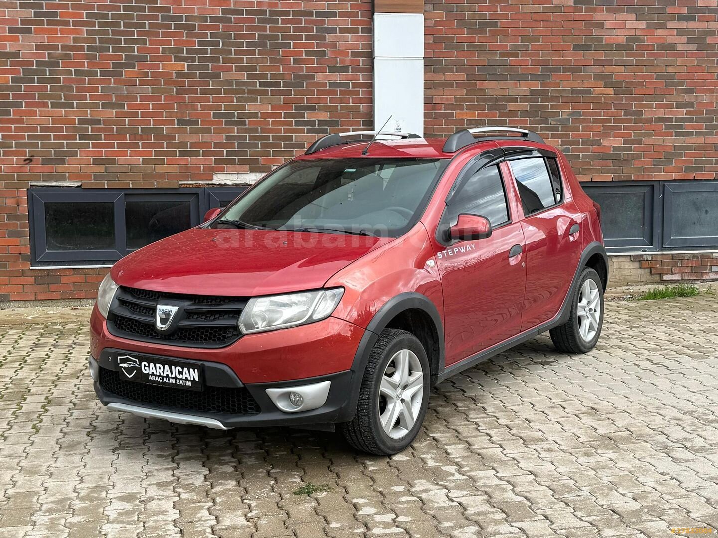Galeriden Dacia Sandero 1.5 dCi Stepway 2013 Model İzmir 154.000 km Kırmızı 2
