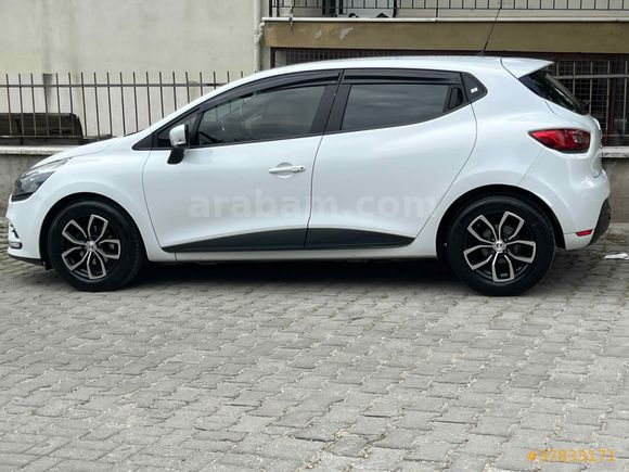 Sahibinden Renault Clio 0.9 TCe Joy 2020 Model 