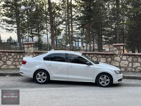 2012 MODEL JETTA 1.6 TDİ BOYASIZ - HATASIZ