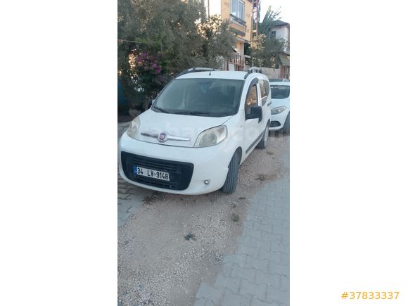 Sahibinden Fiat Fiorino Combi 1.3 Multijet Emotion 75lik 2015 Model 158000 km Beyaz ağır hasarlı değildir normal tramer 8000tl kesinlikle airbag orjna