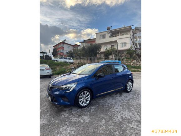 SON FIYAT...HATASIZ BOYASIZ TRAMERSIZ 2023 MODEL 31 BIN KM DE MANUEL CLIO TOUCH PAKET