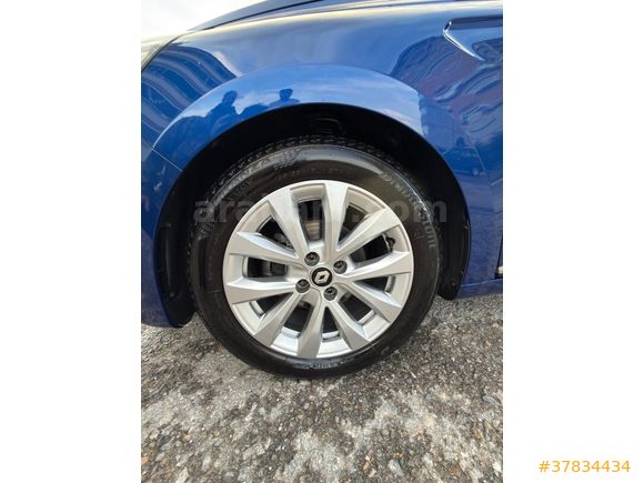 SON FIYAT...HATASIZ BOYASIZ TRAMERSIZ 2023 MODEL 31 BIN KM DE MANUEL CLIO TOUCH PAKET