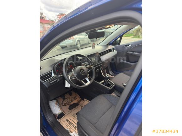 SON FIYAT...HATASIZ BOYASIZ TRAMERSIZ 2023 MODEL 31 BIN KM DE MANUEL CLIO TOUCH PAKET