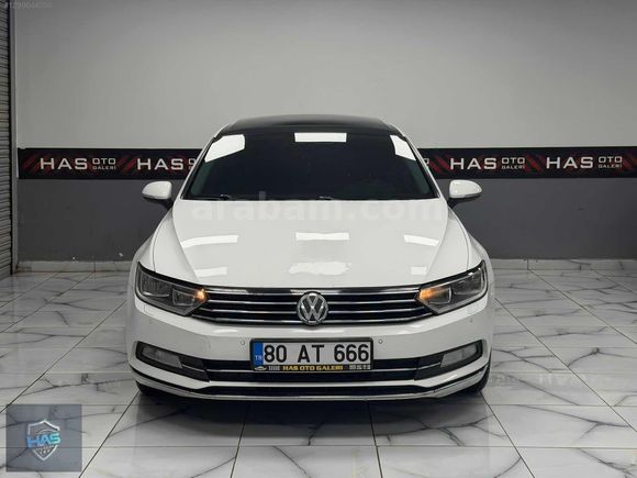 2018 CAM TAVANLI DEĞİŞENSİZ AĞIR HASAR KAYITLI PASSAT