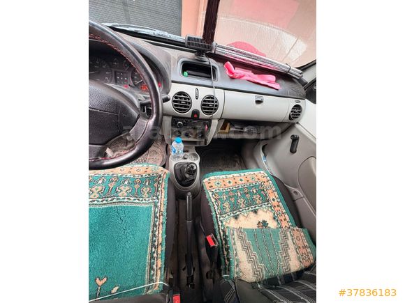 Sahibinden Renault Kangoo 1.5 dCi Authentique 2004 Model  270.000 km Beyaz
