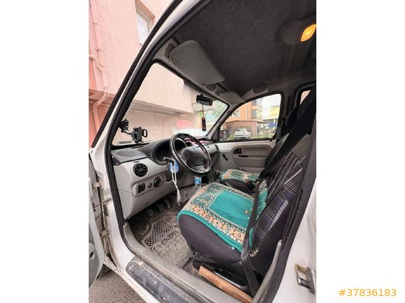 Sahibinden Renault Kangoo 1.5 dCi Authentique 2004 Model  270.000 km Beyaz