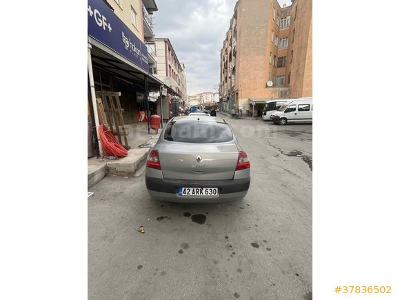 Sahibinden Renault Megane 1.4 Authentique 2004 Model 