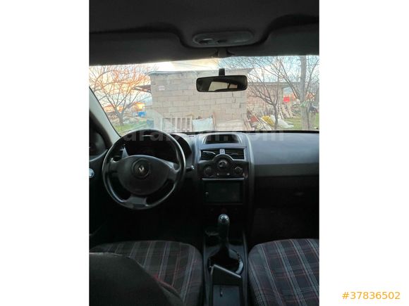Sahibinden Renault Megane 1.4 Authentique 2004 Model 