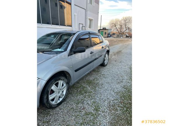 Sahibinden Renault Megane 1.4 Authentique 2004 Model 