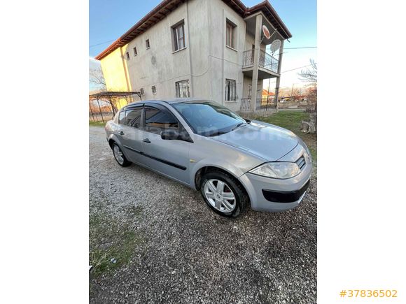 Sahibinden Renault Megane 1.4 Authentique 2004 Model 