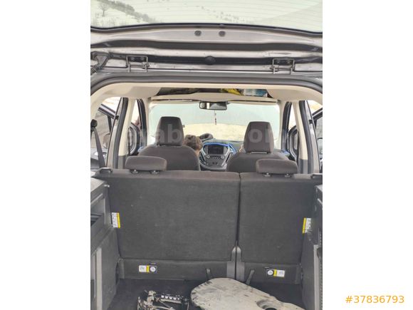 Sahibinden Ford Tourneo Courier 1.5 TDCi Black Line 2018 Model 