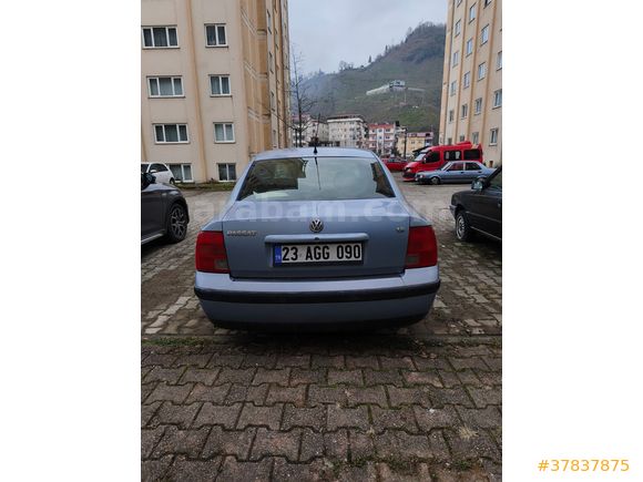 Sahibinden Volkswagen Passat 1.8 Basic 1997 Model 
