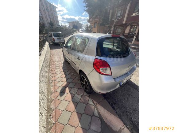 Sahibinden Renault Clio 1.2  2010 Model 