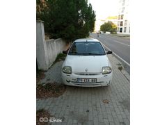 Sahibinden Renault Clio 1.4 RNA 2000 Model  373.250 km Beyaz
