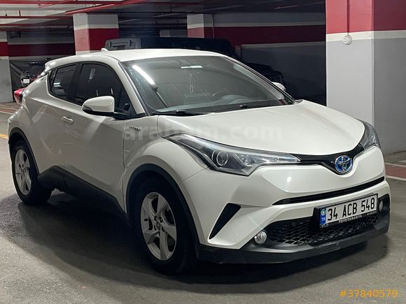 BOYASIZ 2017 TOYOYA CHR 1.8 HYBRİD 106.000KM