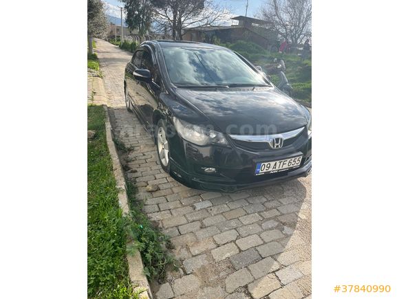 Sahibinden Honda Civic 1.6 i-VTEC Premium 2012 Model
