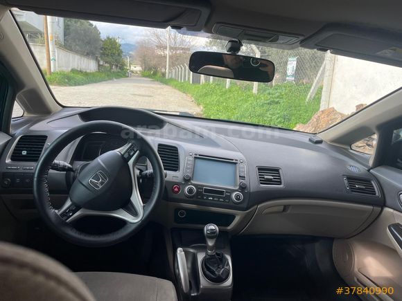 Sahibinden Honda Civic 1.6 i-VTEC Premium 2012 Model