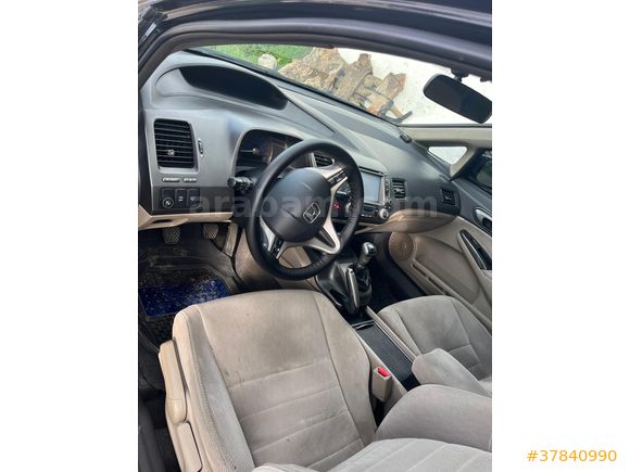 Sahibinden Honda Civic 1.6 i-VTEC Premium 2012 Model