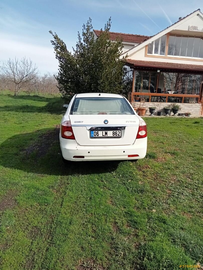 Sahibinden Geely FC 1.5 GSL 2012 Model Sakarya 102.000 km Beyaz 2