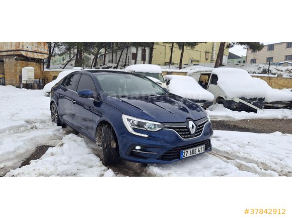 Sahibinden Renault Megane 1.3 TCE Touch 2023 Model  24500 km Lacivert