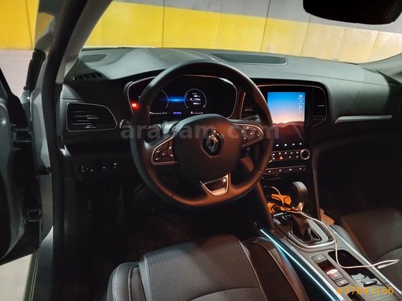 Megane 1.3 TCe Icon 2025 Model , 10inc geniş ekran