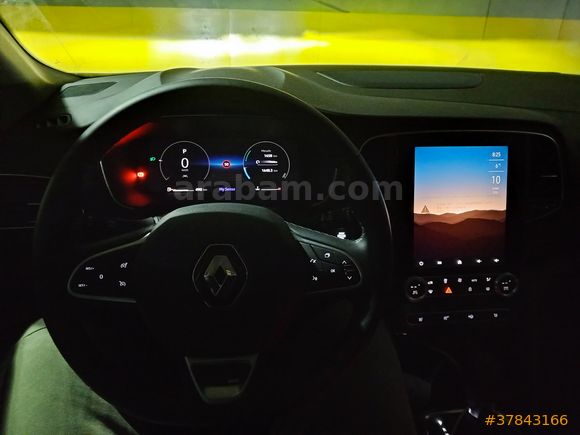 Megane 1.3 TCe Icon 2025 Model , 10inc geniş ekran