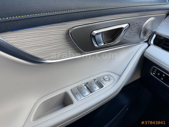 AKTİF den 2025 OMODA5 PRO 1.6T DCT ÇİFT RENK 9.000KM SIFIR GİBİ
