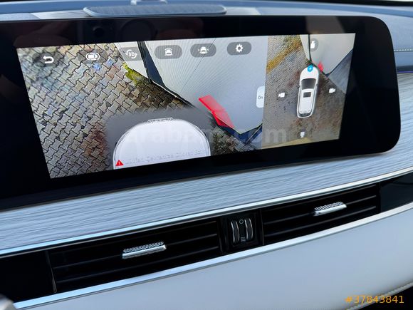 AKTİF den 2025 OMODA5 PRO 1.6T DCT ÇİFT RENK 9.000KM SIFIR GİBİ