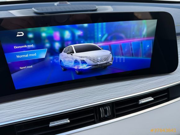 AKTİF den 2025 OMODA5 PRO 1.6T DCT ÇİFT RENK 9.000KM SIFIR GİBİ