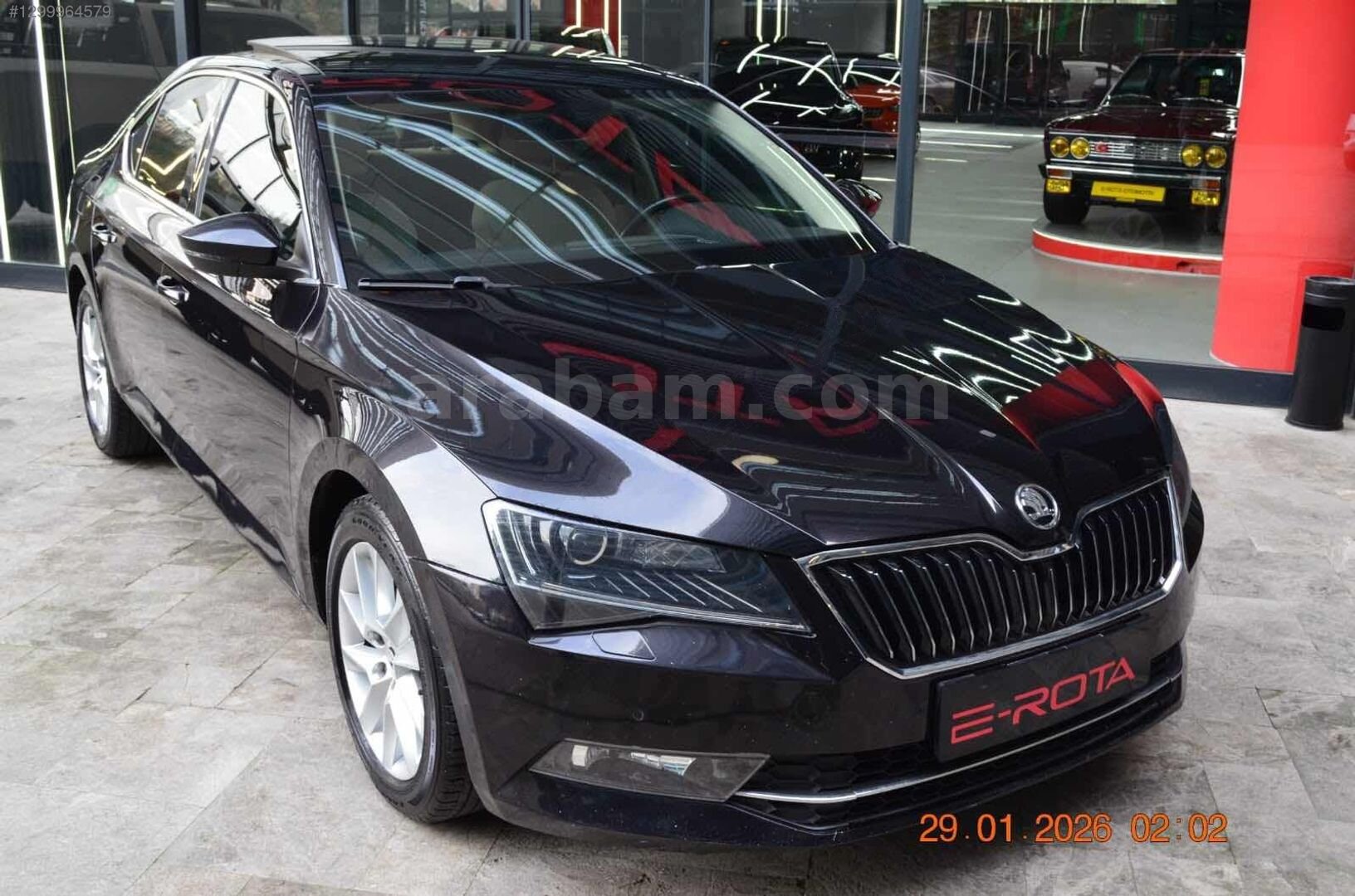 Galeriden Skoda SuperB 1.6 TDI Style 2017 Model İstanbul 190.000 km Siyah 5