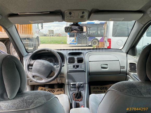 Sahibinden Renault Laguna 1.6 RXE 2000 Model