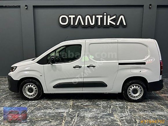 2025_PEJO PARTNER VAN_1.5 130 HP..OTOMATİK..SIFIR AYARINDA..% 20