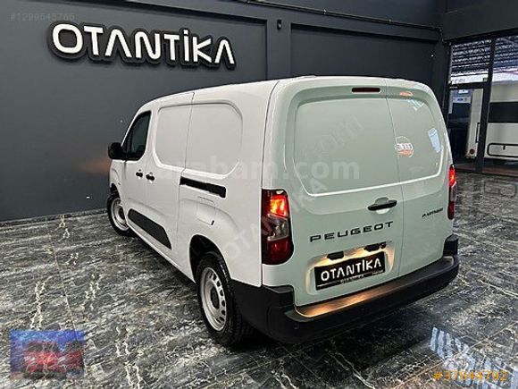 2025_PEJO PARTNER VAN_1.5 130 HP..OTOMATİK..SIFIR AYARINDA..% 20