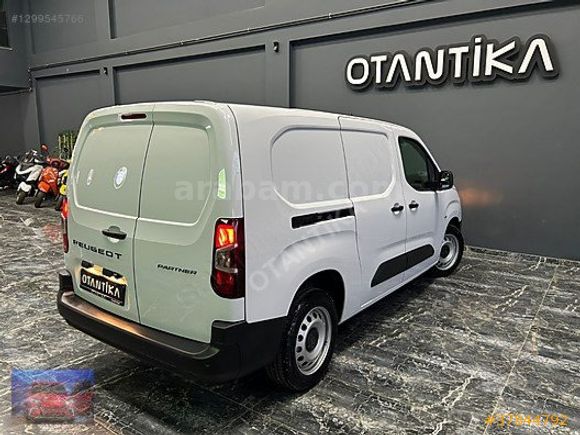2025_PEJO PARTNER VAN_1.5 130 HP..OTOMATİK..SIFIR AYARINDA..% 20