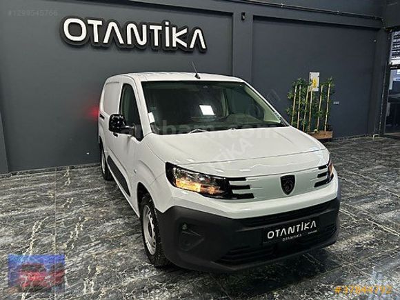 2025_PEJO PARTNER VAN_1.5 130 HP..OTOMATİK..SIFIR AYARINDA..% 20