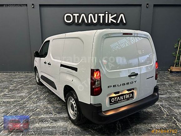 2025_PEJO PARTNER VAN_1.5 130 HP..OTOMATİK..SIFIR AYARINDA..% 20