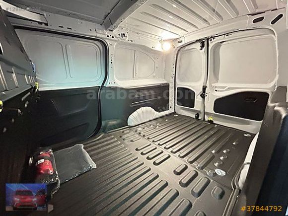 2025_PEJO PARTNER VAN_1.5 130 HP..OTOMATİK..SIFIR AYARINDA..% 20