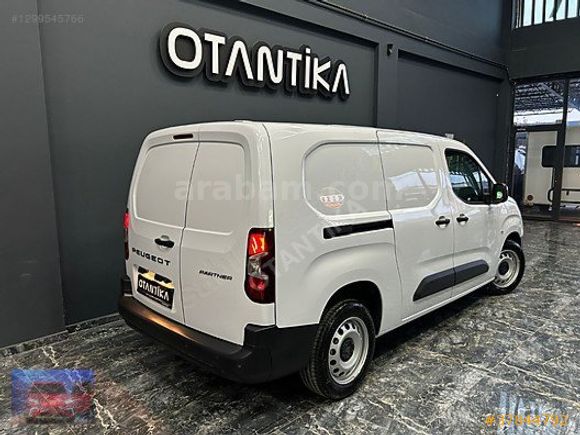 2025_PEJO PARTNER VAN_1.5 130 HP..OTOMATİK..SIFIR AYARINDA..% 20