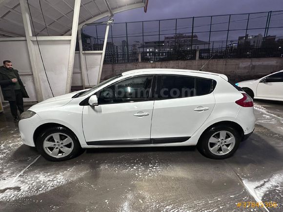 Sahibinden Renault Megane 1.6 Expression 2011 Model