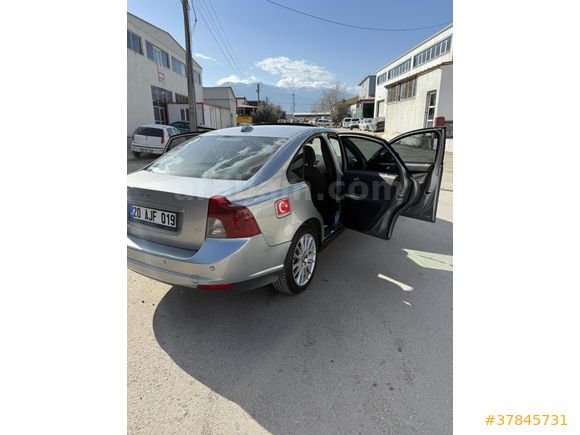 Sahibinden Volvo S40 1.6 D Dynamic 2008 Model