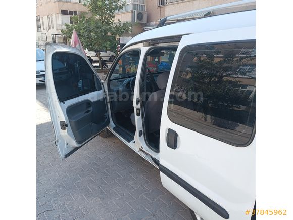 Sahibinden Renault Kangoo 1.4 RTE 2001 Model