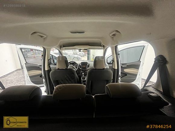 *TİTANTYUM FABRİKA ÇIKIŞLI OTOMOBİL RUHSATLI HATASIZ BOYASIZ 1.5