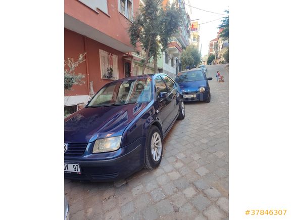 Sahibinden Volkswagen Bora 1.6 Trendline 2000 Model