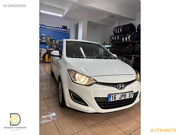 1.19 ORANLA KREDİ 2012 HYUNDAİ İ20 1.2 SENSE 215 BİN KM MANUEL