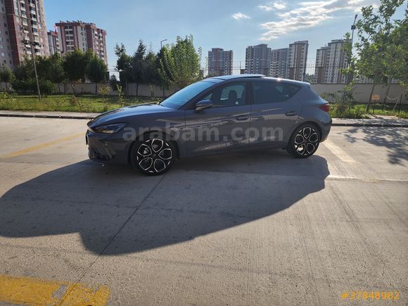 Sahibinden Cupra Leon 1.5 eTSI 2024 Model Makyajlı kasa hatasız boyasız düşük km