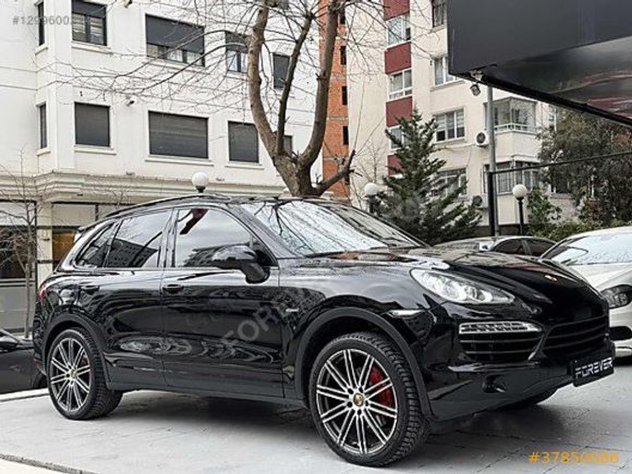 FOREVER'DAN 2012 PORSCHE CAYENNE 3.0 DİESEL BAYİİ EMSALSİZ