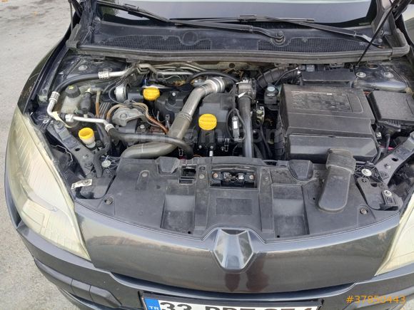 Sahibinden Renault Megane 1.5 dCi Expression 2009 Model  296.000 km Gri (titanyum) ustune cok veremıyecım aracla takas olur pazarlık vardın vatsap ara