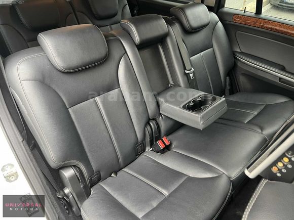 "UNIVERSAL MOTORS" 2010 MERCEDES-BENZ GL320 CDI 4 MATIC