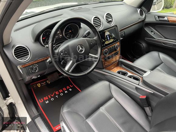 "UNIVERSAL MOTORS" 2010 MERCEDES-BENZ GL320 CDI 4 MATIC