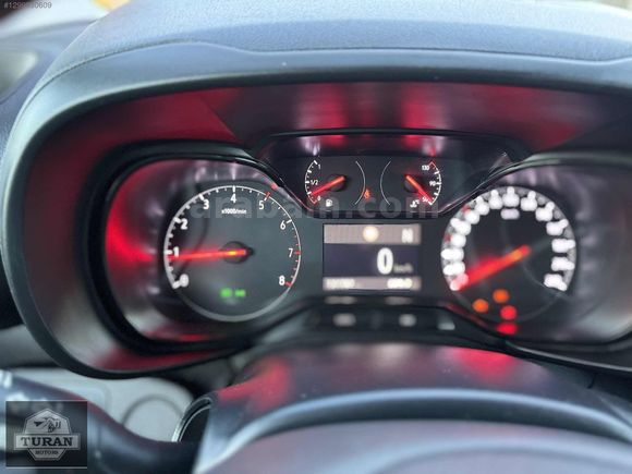 -TURAN MOTORS-OPEL COMBO 1.5 D EDİTİON HATASIZ